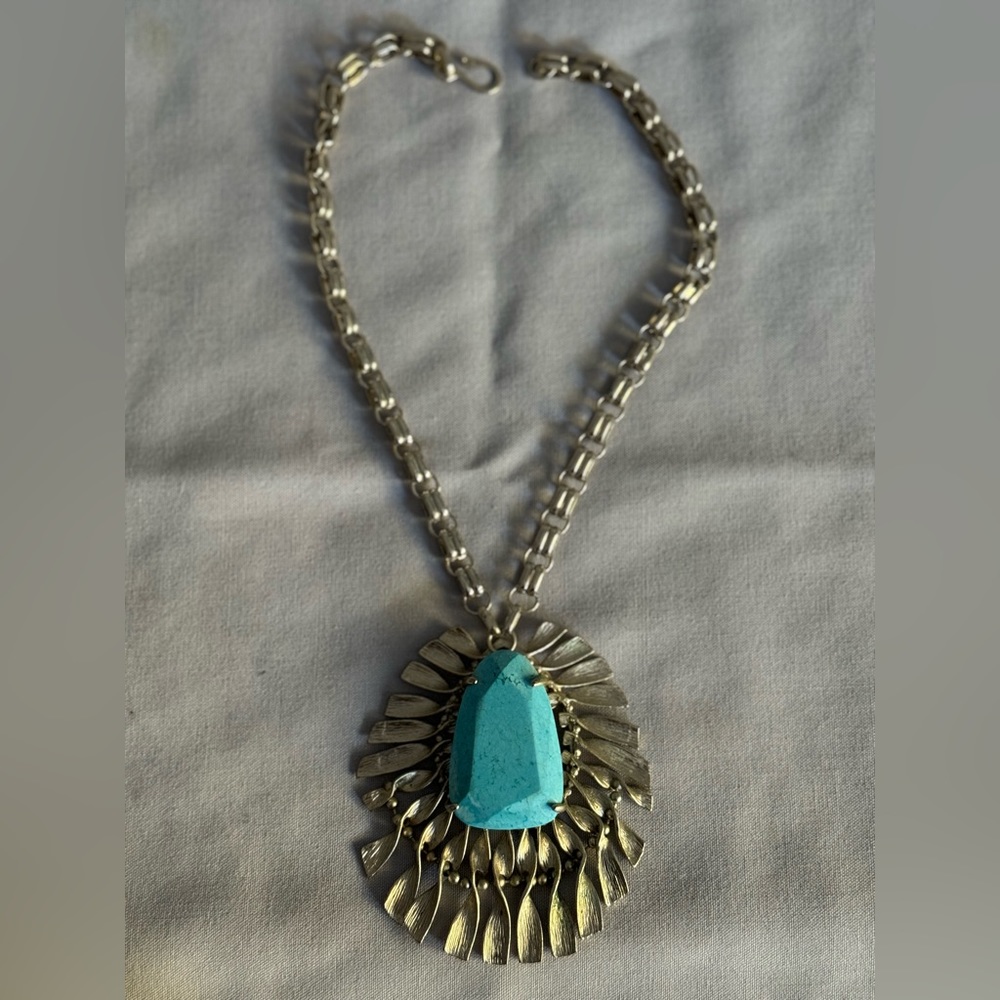 Kendra Scott rare Zahara Necklace